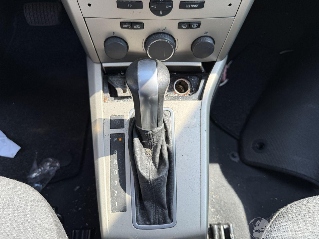 Opel Astra 1.8 Temptation AUTOMAAT (Hatchback 5-dr.) 53704938-2.jpg | Lunenburg Auto’s