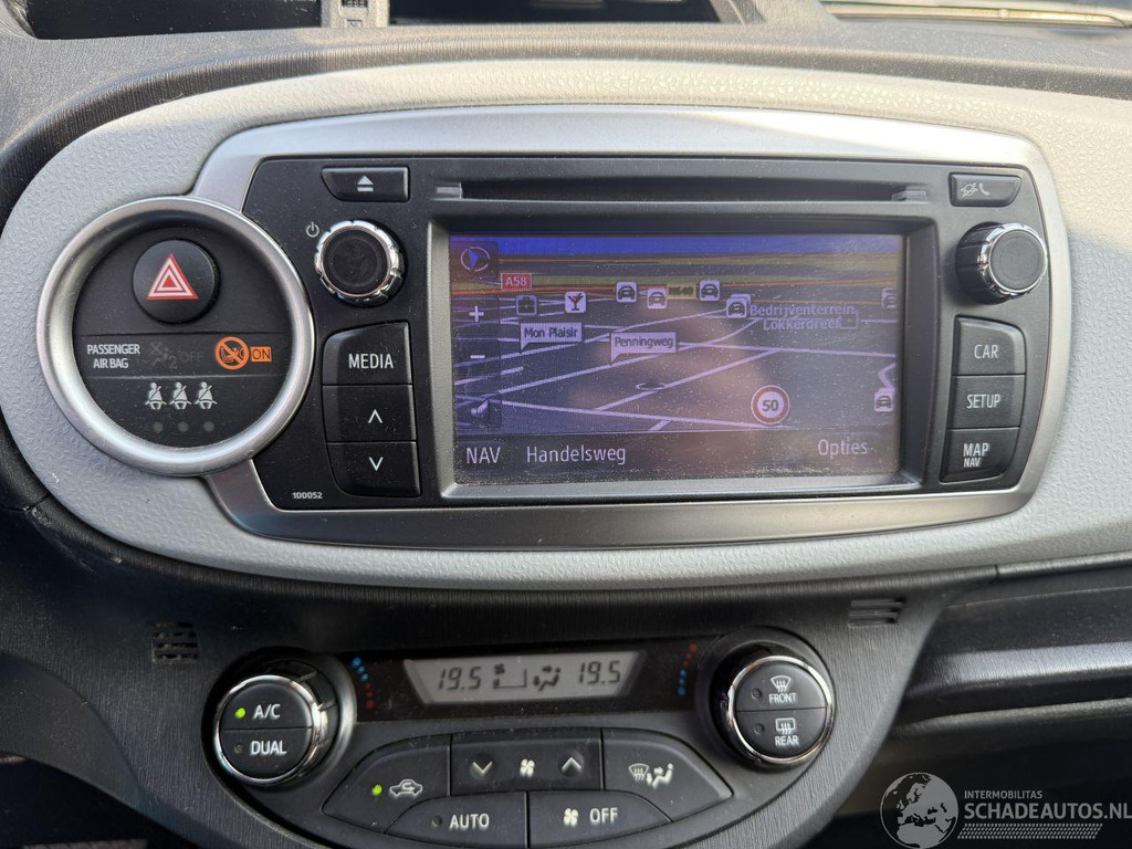 Toyota Yaris 1.5 Full Hybrid Aspiration (Hatchback 5-dr.) 53710999-4.jpg | Lunenburg Auto’s