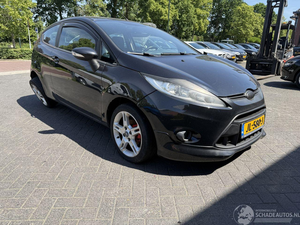 Ford Fiesta 1.4 Trend (Hatchback 3-dr.) 53760487-2.jpg | Lunenburg Auto’s