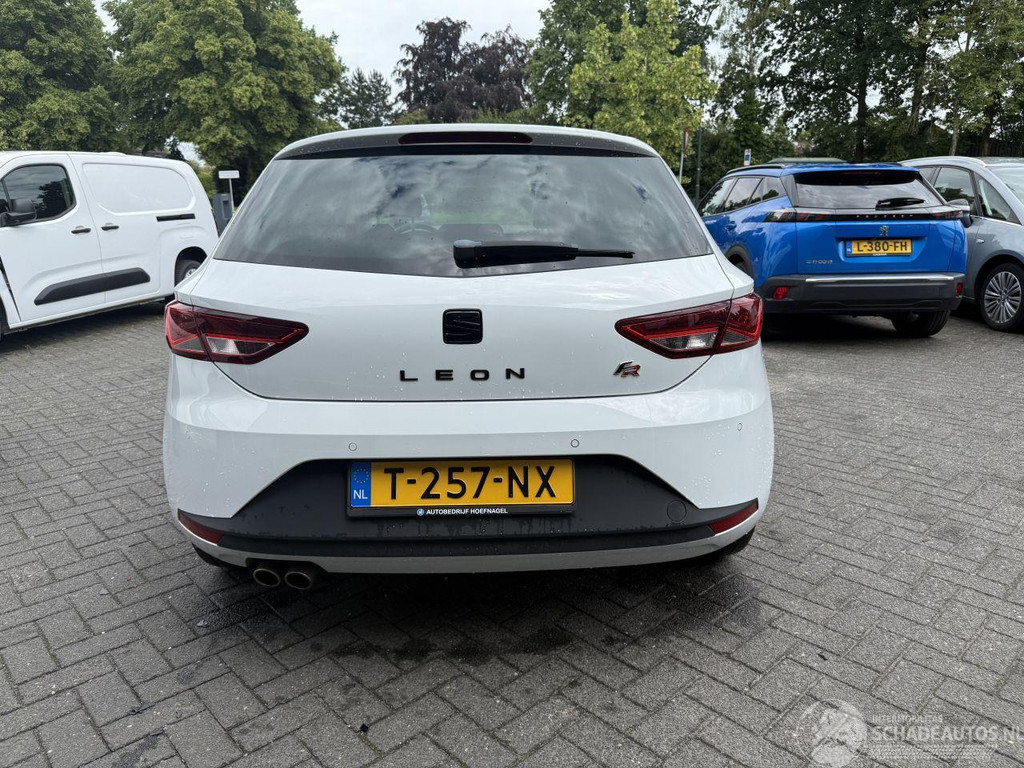 SEAT Leon 1.4 TSI ACT FR Dynamic (Hatchback 5-dr.) 53978985-3.jpg | Lunenburg Auto’s