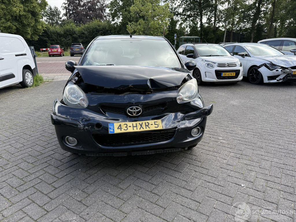 Toyota Aygo 1.0-12V AIRCO (Hatchback 5-dr.) 54215350-3.jpg | Lunenburg Auto’s